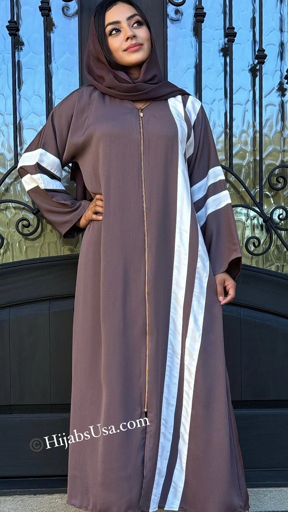 Reema Zipper Abaya